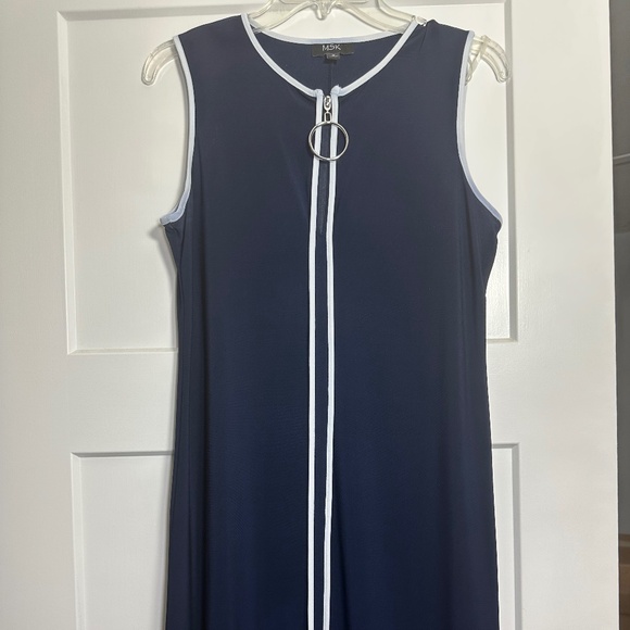 MSK Dresses & Skirts - A line women's sleeveless blue dress. size M.